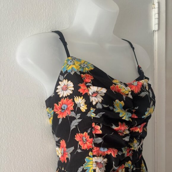 Beautiful Floral Dress ~ Plus Size - Picture 5 of 9